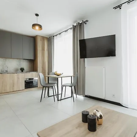 Appartement Alfa, F216 *